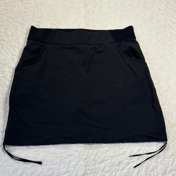 Columbia Black Athletic Mini Skort size medium - Picture 1 of 6
